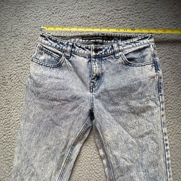 Volcom Jeans Womens Size 27 Blue Acid Wash Straight Leg Ankle Zip - Picture 4 of 12